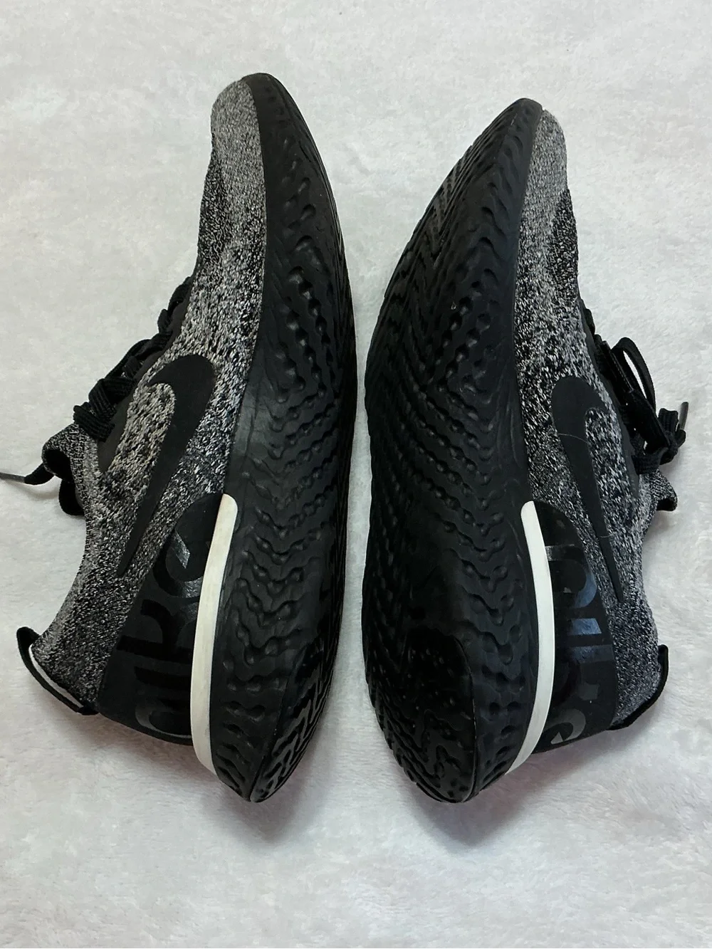 Nike Epic React Flyknit Oreo Running Shoes Women's Black Gray White Size 6.5